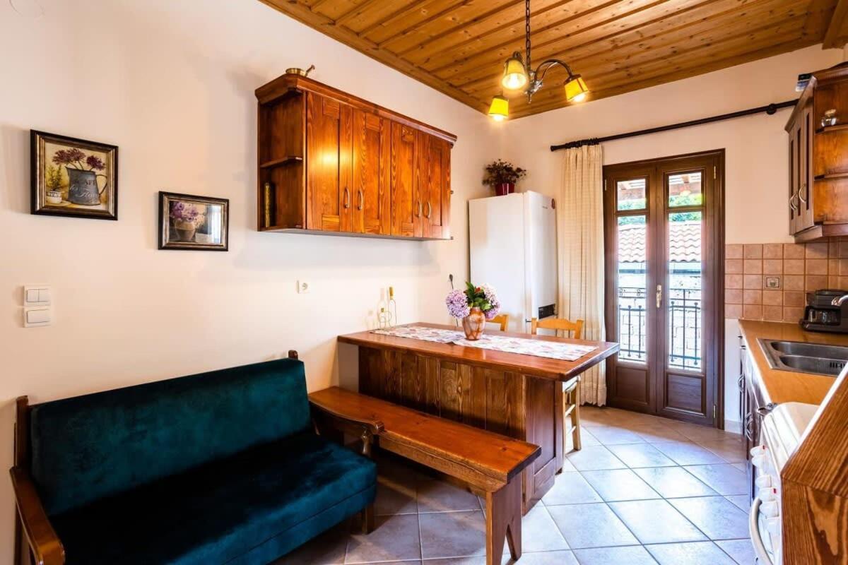 Stemnitsa Stone Residence - Comfy Mountain Getaway 외부 사진