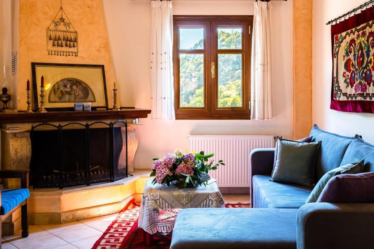 Stemnitsa Stone Residence - Comfy Mountain Getaway 외부 사진