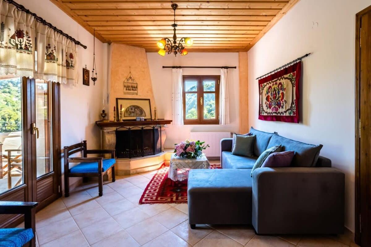 Stemnitsa Stone Residence - Comfy Mountain Getaway 외부 사진
